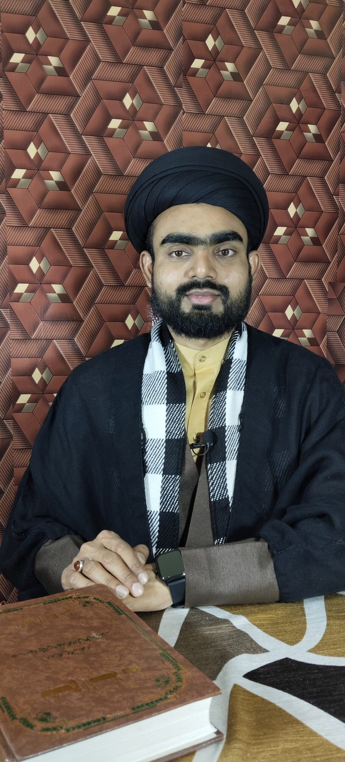 आयातुल्लाह अली खामनेई की शहादत के बाद मौलाना जावेद ह़ैदर ज़ैदी का अहम संदेश, ईद मनाने की दी सलाह।