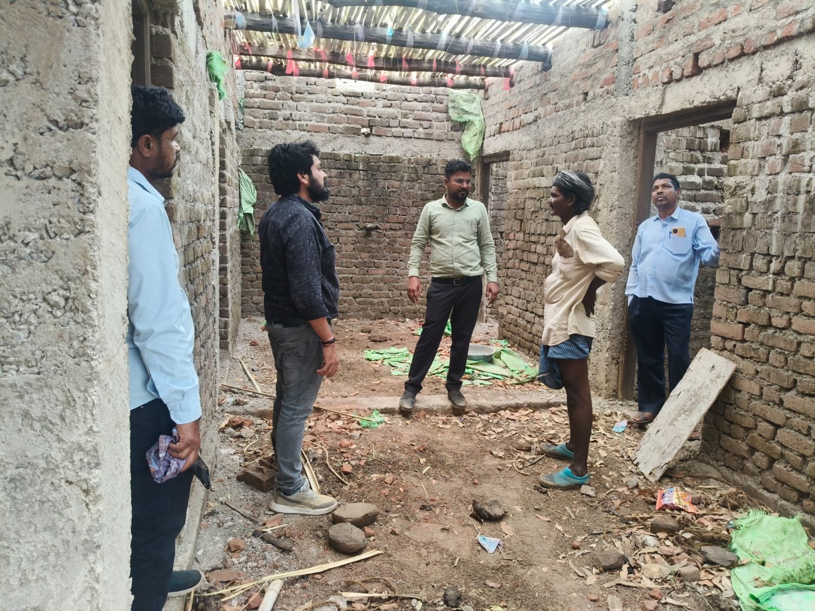 जनमन आवास में प्रगति लाने सीईओ अभिषेक अग्रवाल के निर्देश पर वनांचल में लग रहा चौपाल