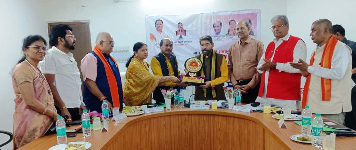 आर्थिक, सामाजिक और शैक्षणिक विकास के लिए व्यापक सर्वेक्षण आवश्यक : डॉ. कुसमरिया