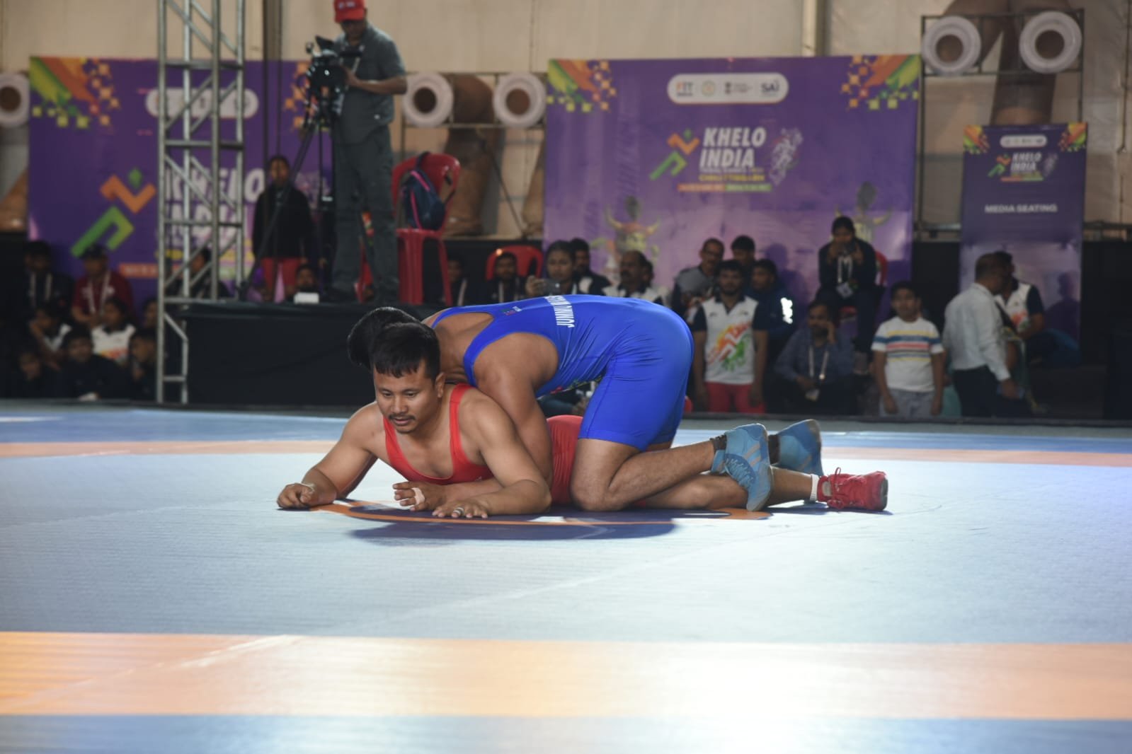 खेलो इंडिया ट्राइबल गेम्स-2026, सरगुजा में कुश्ती स्पर्धा की शानदार शुरुआत