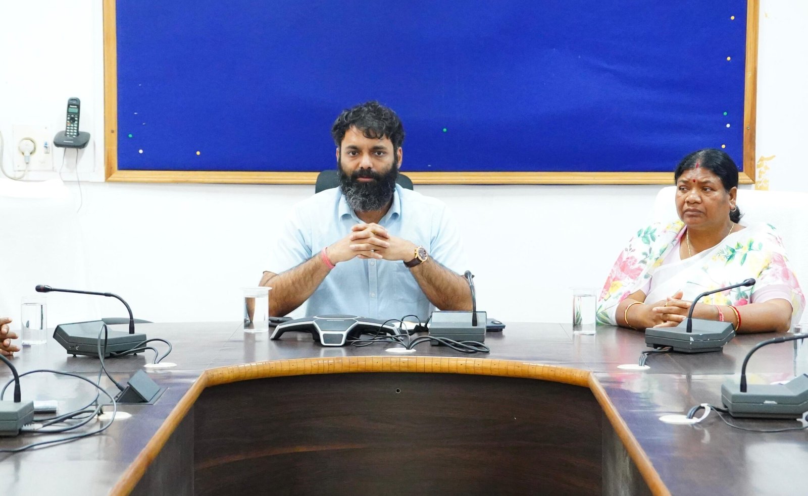 कलेक्टर ने जशपुर के चिन्हांकित पुरातत्व जगहों की सूची बनाने के दिए निर्देश