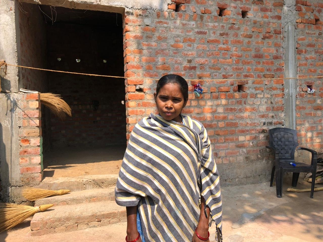 जरूरतमंद परिवारों को  अनेक योजनाओं का मिल रहा लाभ सुनेमा बाई को हर माह महतारी वंदन योजना राशि आ जाती है खाते में प्रधानमंत्री आवास योजना,राशन कार्ड और प्रधानमंत्री उज्ज्वला योजना से किया गया लाभान्वित