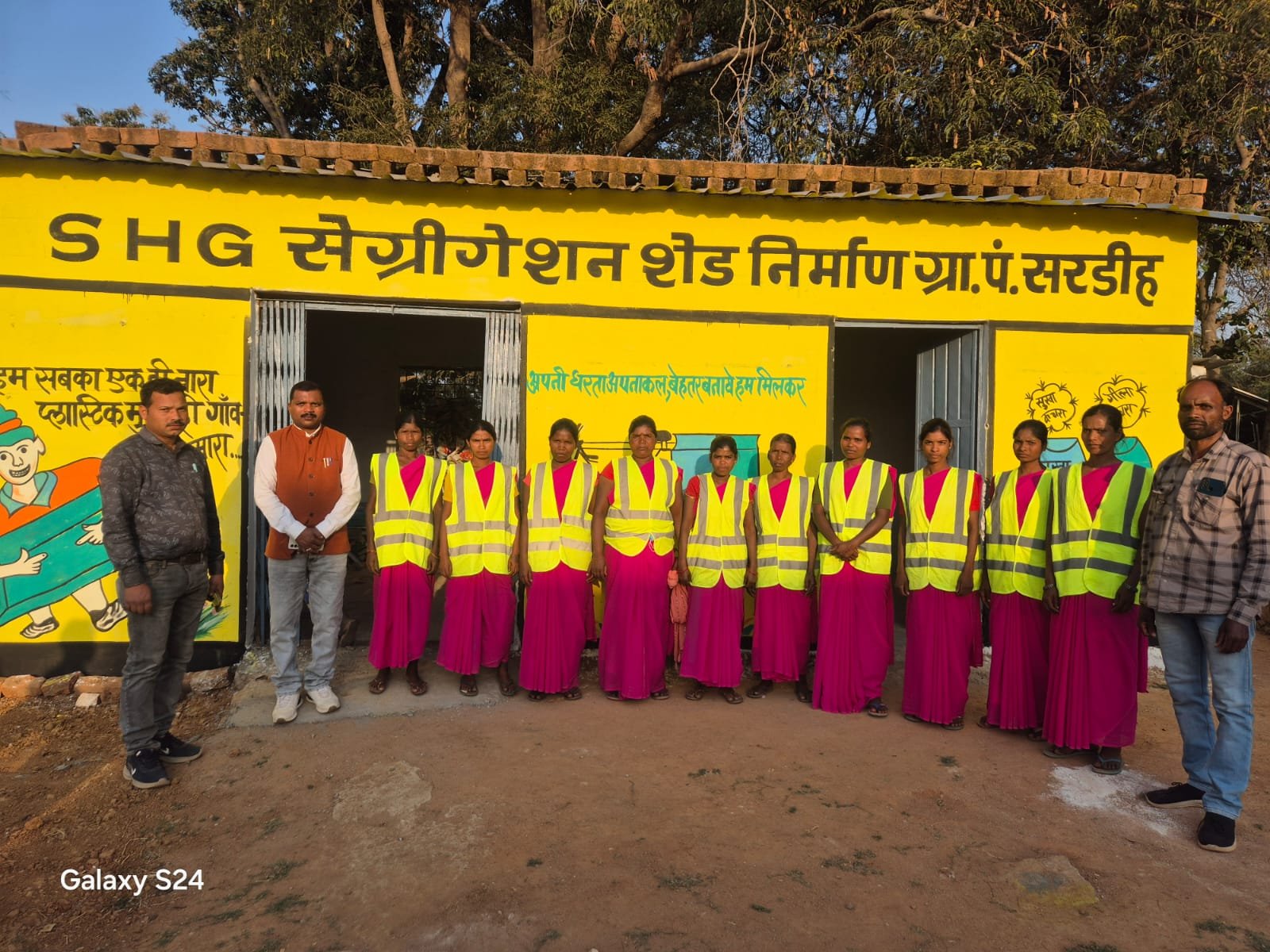 बगीचा के सरडीह ग्राम ने हासिल की बड़ी उपलब्धि स्वच्छ एवं हरित पंचायत थीम में देशभर में मिला तीसरा स्थान दीनदयाल उपाध्याय पंचायत सतत विकास पुरस्कार से किया जाएगा सम्मानित