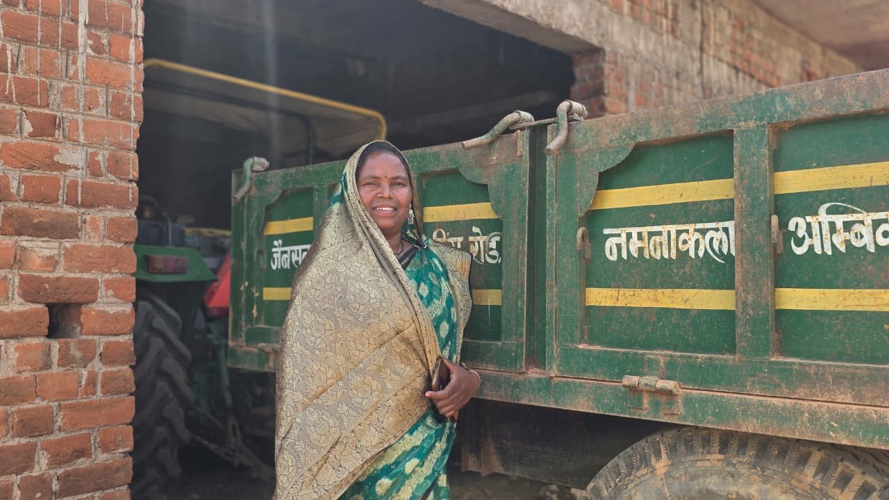 बिहान से जुड़कर भगवती की बदली किस्मत, ईंट निर्माण और किराना व्यवसाय से बनीं ‘लखपति दीदी’ आजिविका की विभिन्न गतिविधियां ने भगवती को बनाया सफल उद्यमी