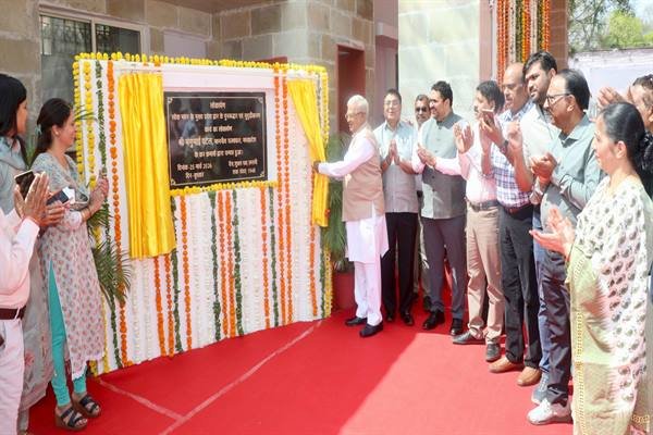 लोकभवन राज्य की प्रशासनिक गरिमा का प्रतीक- राज्यपाल पटेल