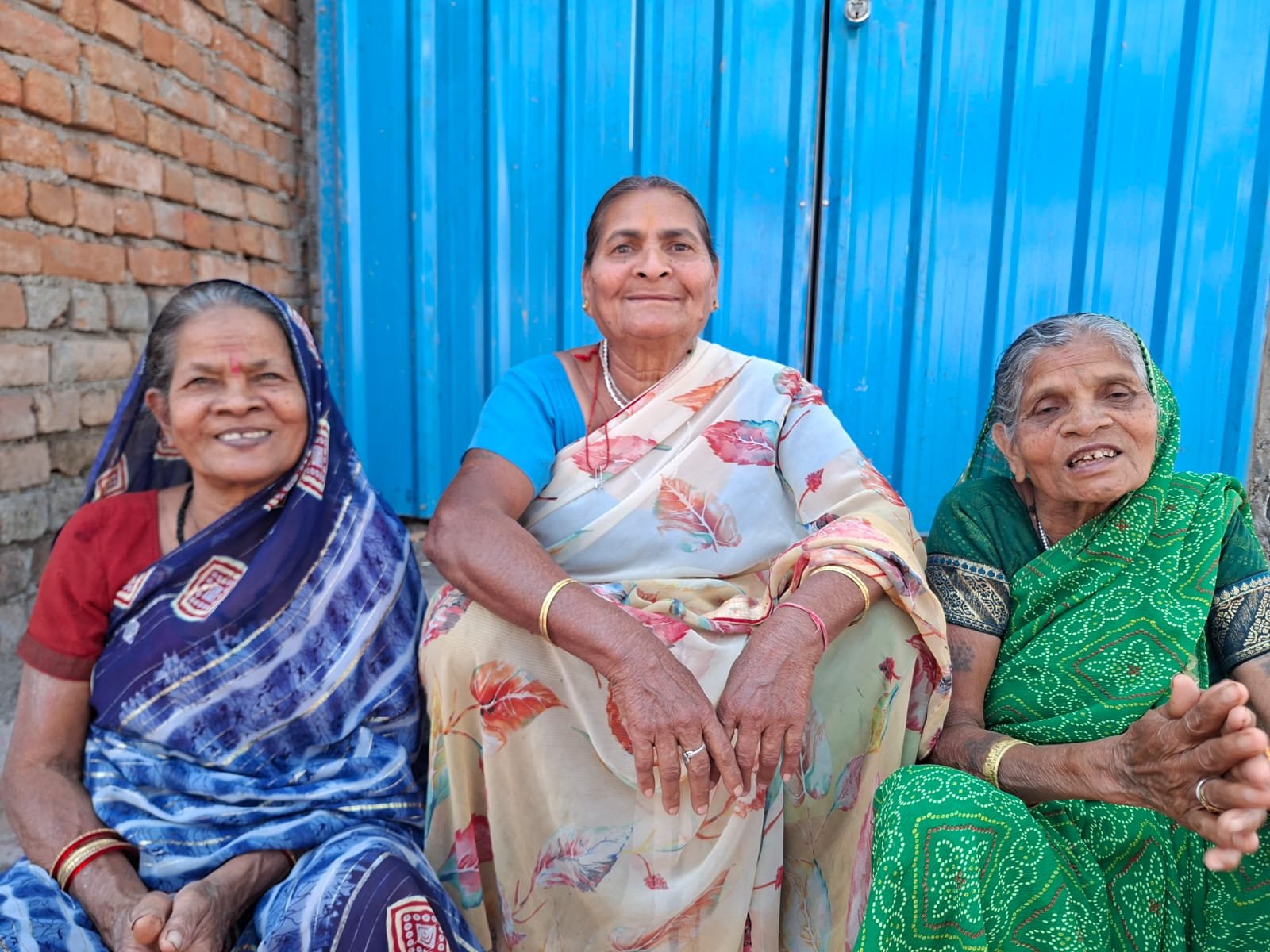 तीन सहेलियां, एक सहारा – महतारी वंदन योजना
