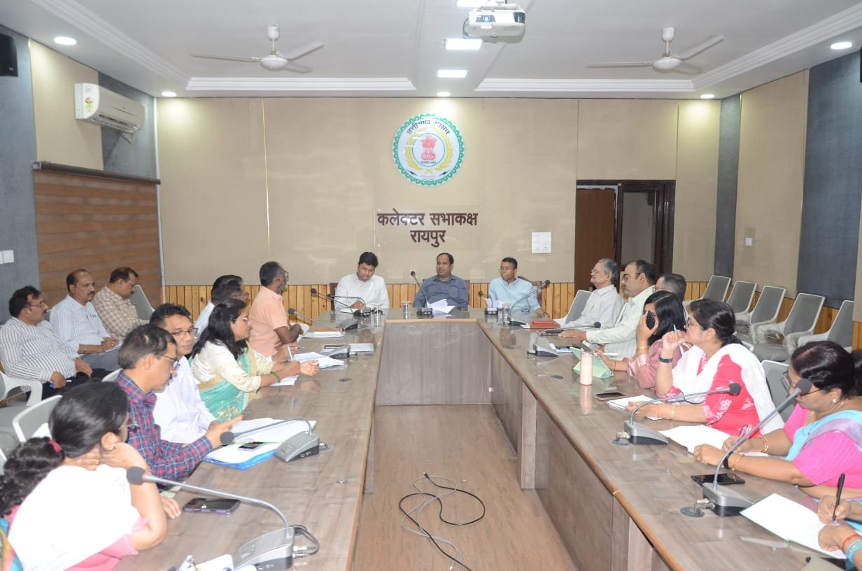 जिले में होगा पाण्डुलिपियों का संरक्षण, ज्ञानभारतम मिशन के तहत बनी जिला स्तरीय समिति   कलेक्टर की अध्यक्षता में हुई बैठक