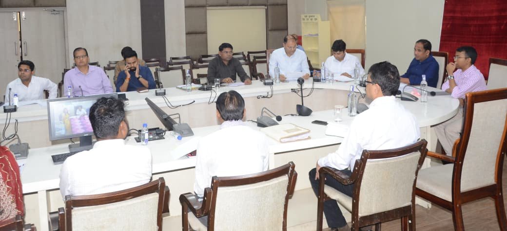 समय-सीमा बैठक में कलेक्टर के निर्देश: अविवादित बटवारे में न हो देरी, ई-ऑफिस एवं ई अटेंडेंस सुनिश्चित करें