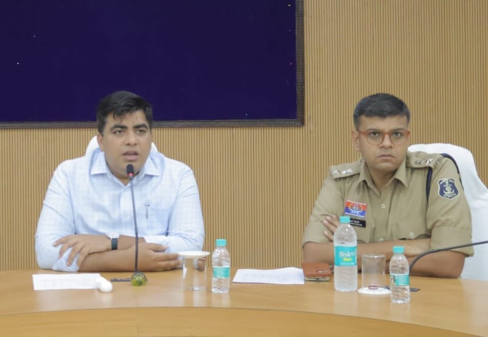 जिले में रसोई गैस की सुचारू वितरण व्यवस्था हेतु कलेक्टर एवं एसपी ने ली समीक्षा बैठक, गैस एजेंसियों को दिए सख्त निर्देश