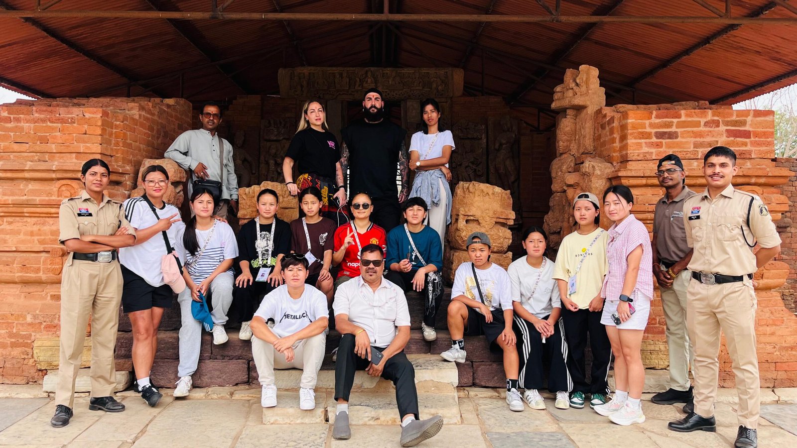 करमा की धुन पर झूमे सिक्किम के फुटबॉल खिलाड़ी, बारनवापारा के हरेली इको रिसॉर्ट में दिखा खेल, संस्कृति और एडवेंचर का अद्भुत संगम