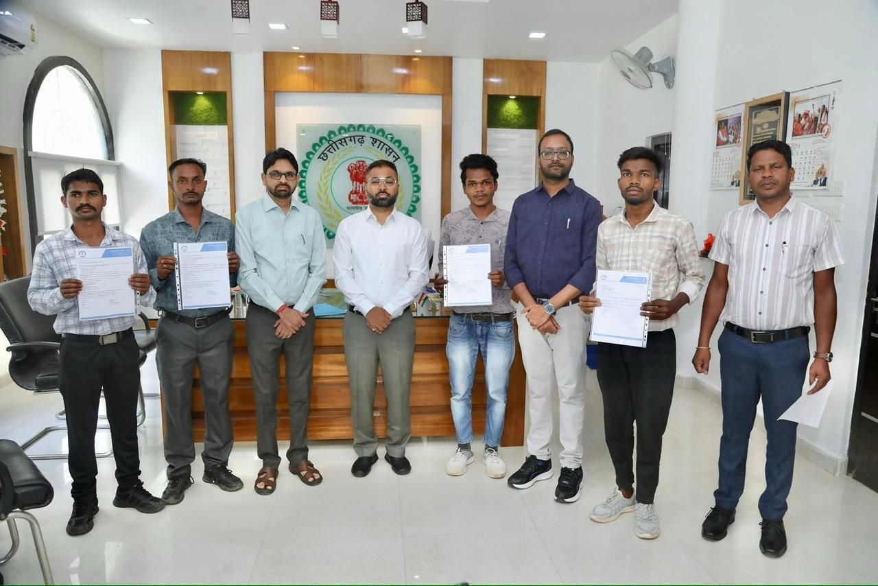 हिंसा छोड़कर नई दिशा, नई राह की ओर बढ़ रहे कदम