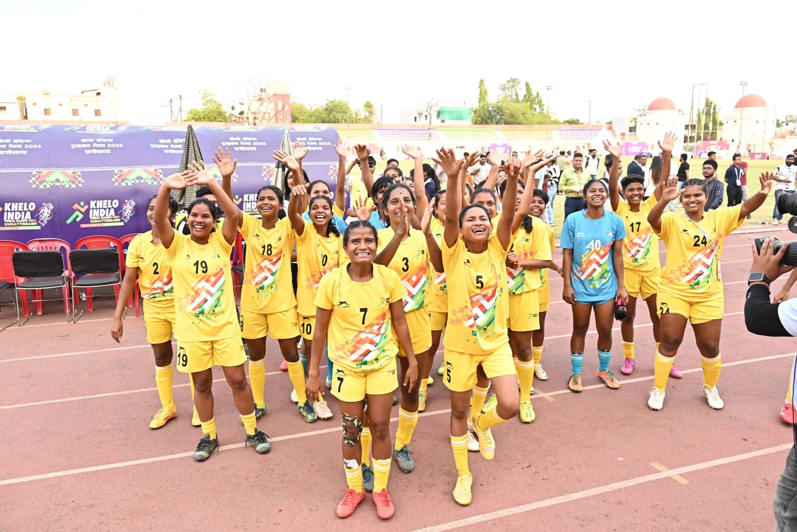 महिला फुटबॉल में छत्तीसगढ़ का शानदार प्रदर्शन, झारखंड को हराकर जीता स्वर्ण पदक