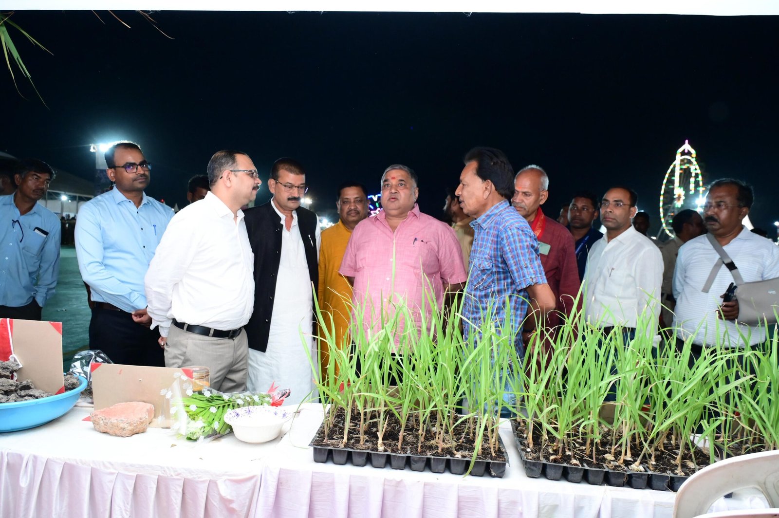 स्वदेशी मेले के समापन में पर्यटन मंत्री राजेश अग्रवाल हुए शामिल, स्थानीय उत्पादों को बढ़ावा देने का दिया संदेश