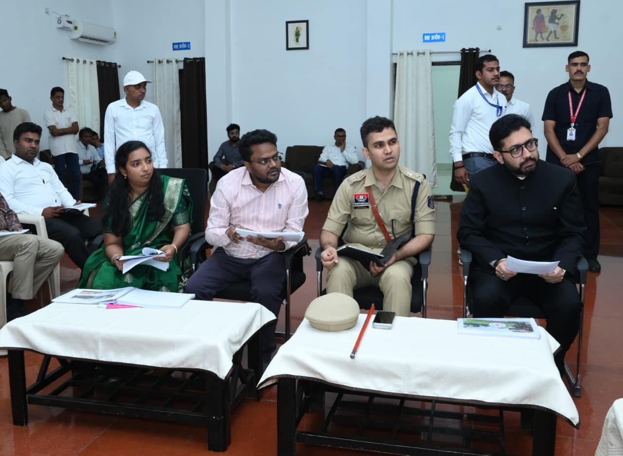 जल संरक्षण के कार्यों को और गति दें,अधिक से अधिक पेड़ लगाकर संरक्षित करें-राज्यपाल  डेका