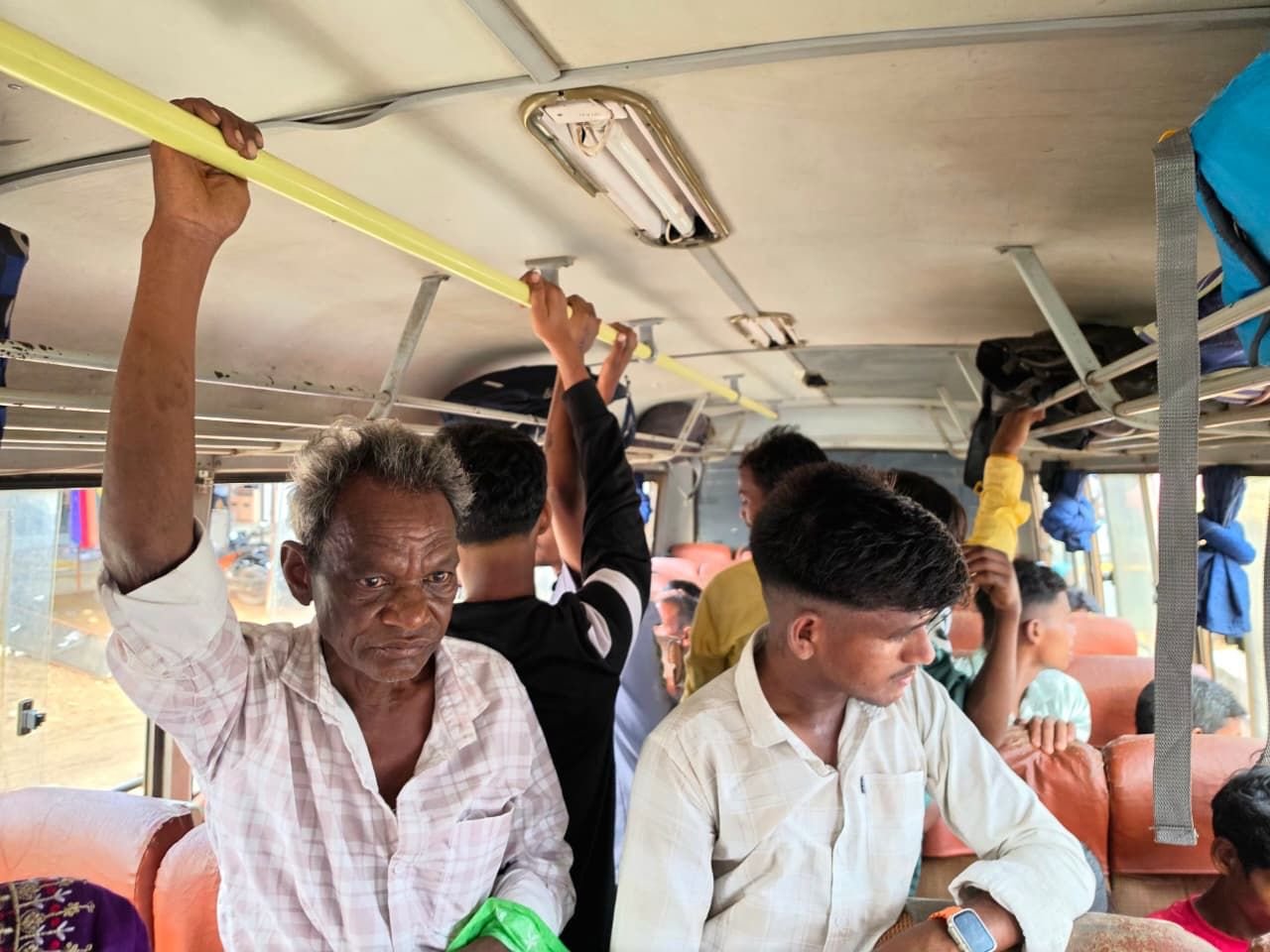 नक्सलवाद के खात्मे के बाद बदली तस्वीर अब गांव से शहर तक आसान हुआ सफर