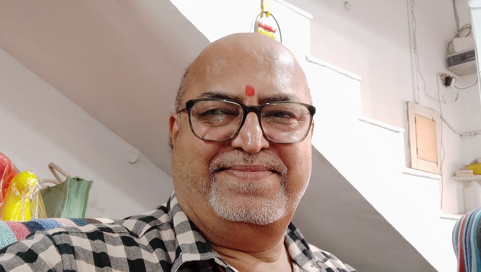 विदेशी मां का बेटा… ,रसूखदार को सजा नहीं… शनिदेव का न्याय…. लपेटे में राहुल गांधी… वरिष्ठ पत्रकार जवाहर नागदेव की खरी… खरी….