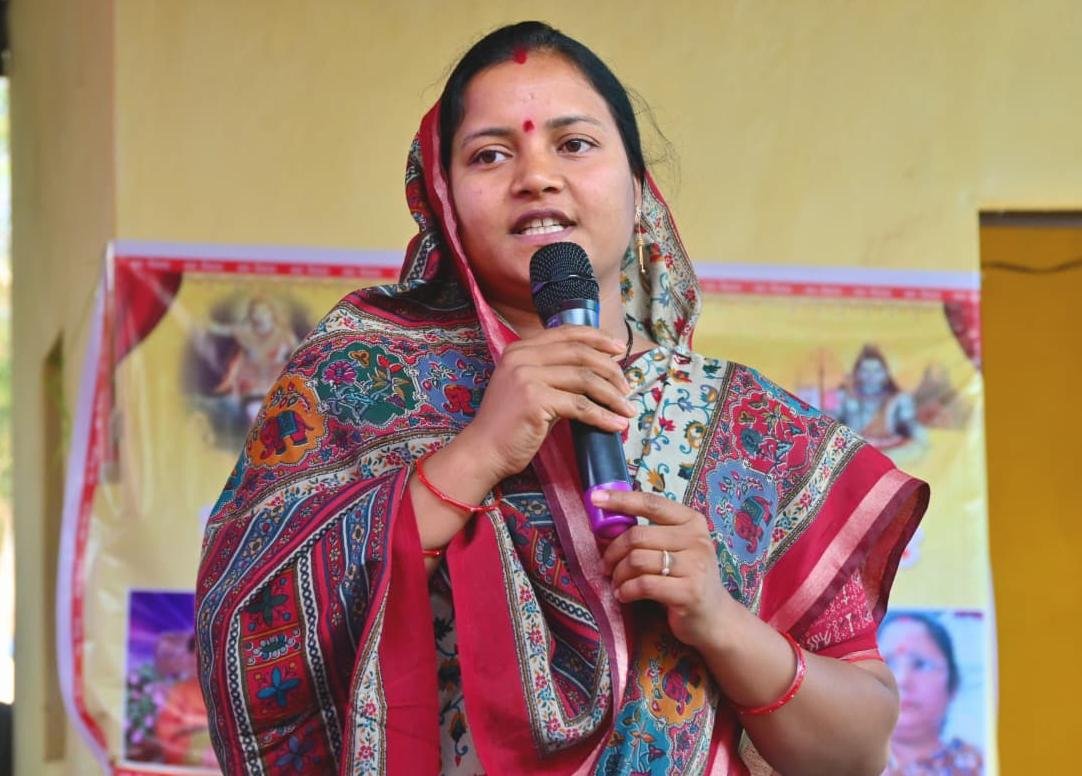 वनांचल में विकास की नई रोशनी  मंत्री  लक्ष्मी राजवाड़े के प्रयासों से आजादी के बाद पहली बार दर्जनों टोलों के विद्युतीकरण को मिली मंजूरी