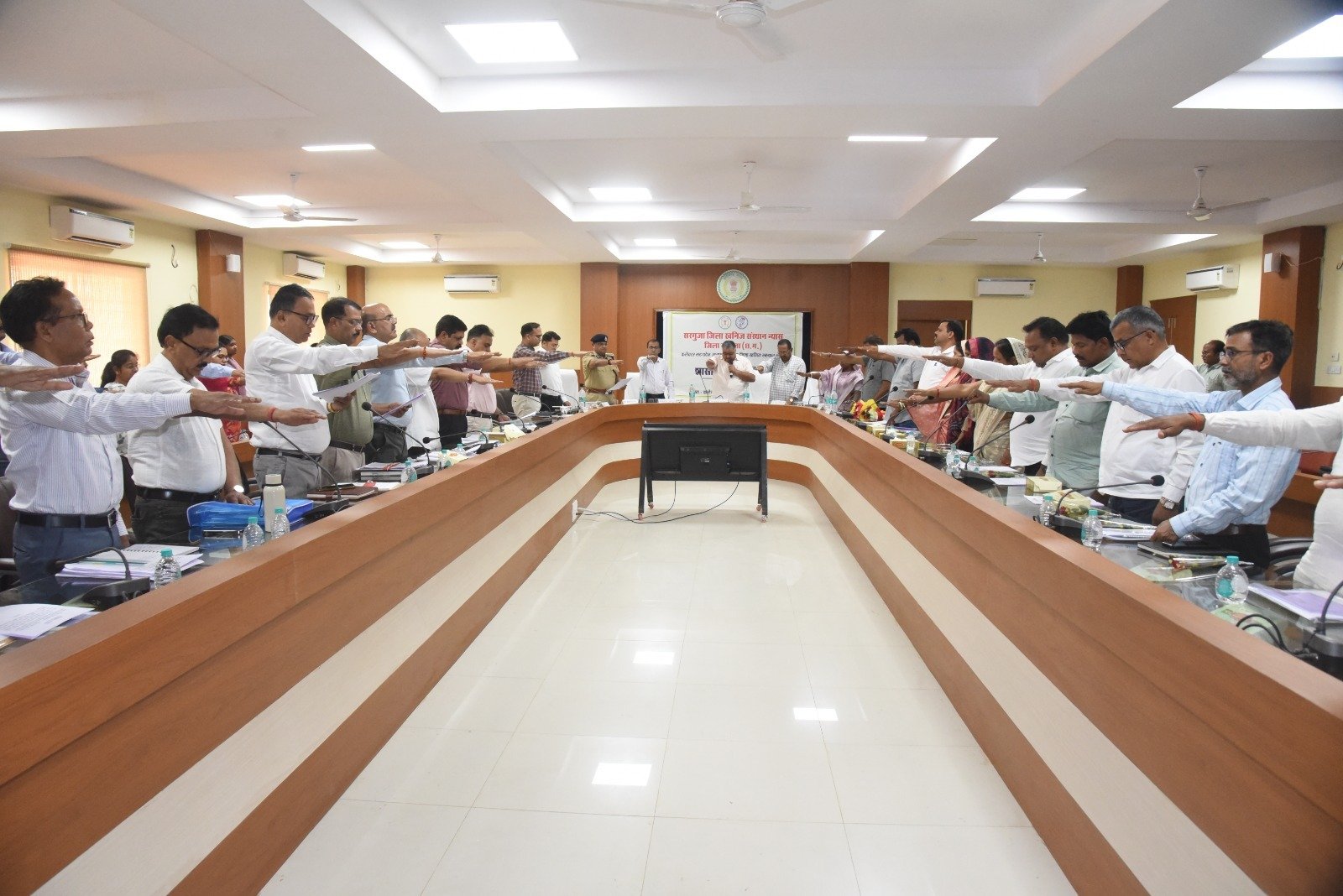 पर्यटन एवं संस्कृति मंत्री  राजेश अग्रवाल ने दिलाई जनगणना शपथ  नागरिकों से सक्रिय भागीदारी का आह्वान