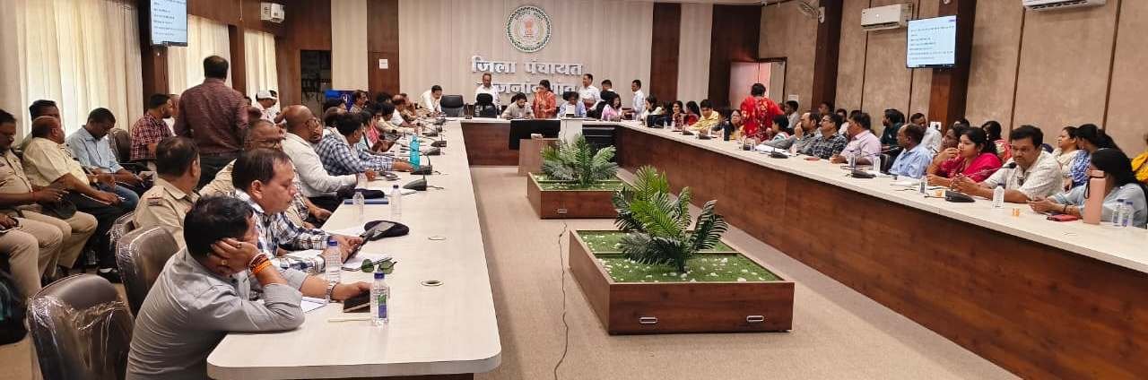 उप निरीक्षक भर्ती परीक्षा के लिए परीक्षा पे्रक्षकों एवं फ्लाइंग स्क्वॉड टीम को दिया गया विस्तृत प्रशिक्षण