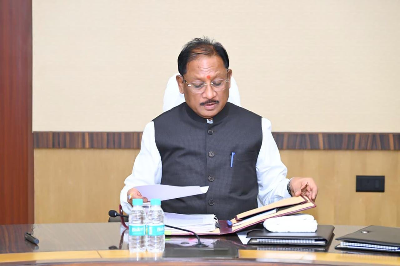 मुख्यमंत्री  विष्णु देव साय की अध्यक्षता में आज यहां मंत्रालय महानदी भवन में आयोजित कैबिनेट की बैठक में महत्वपूर्ण निर्णय लिए गए –