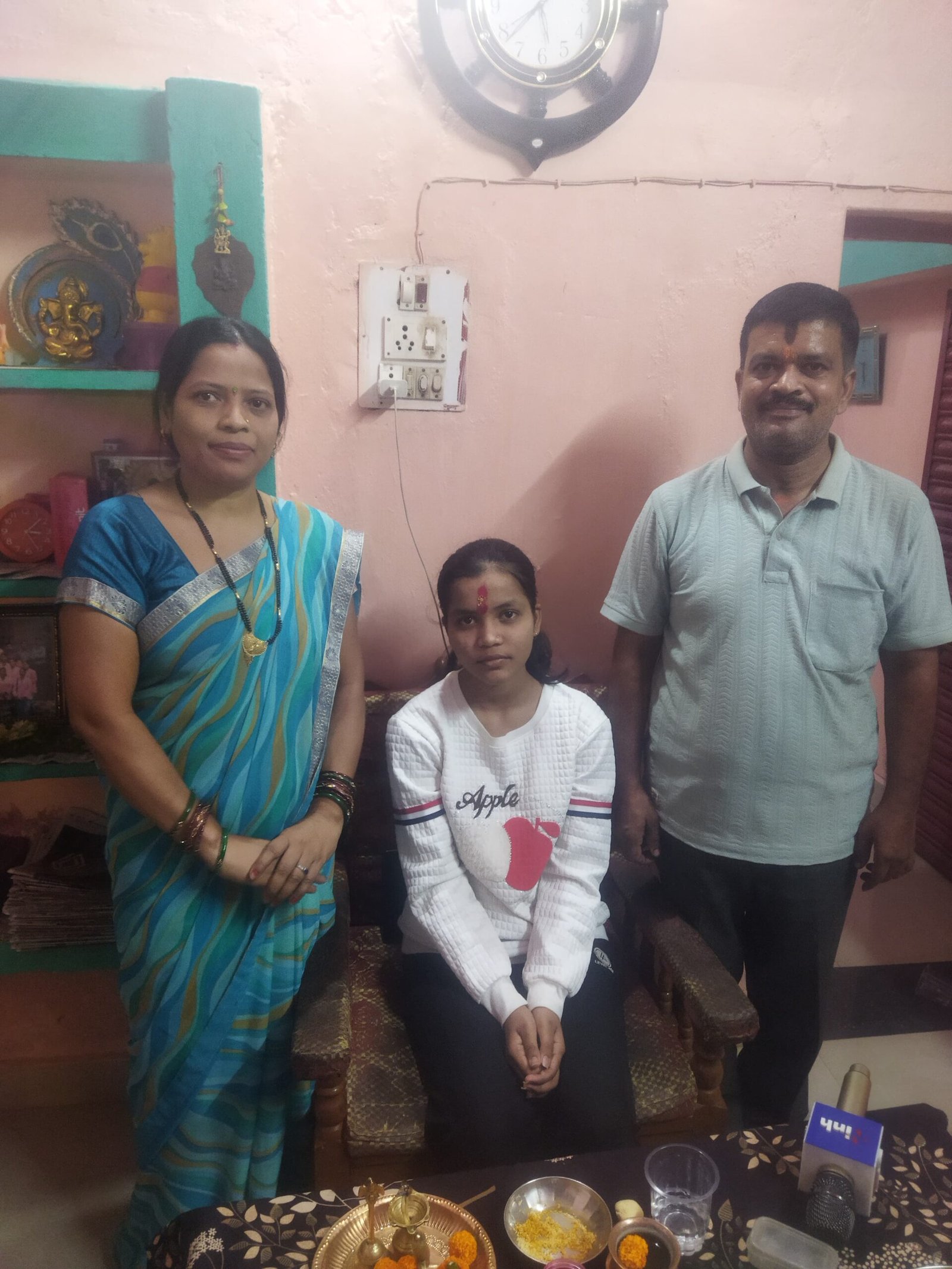 उप मुख्यमंत्री विजय शर्मा ने कवर्धा की बेटी रिया केशरवानी को दी बधाई, दसवीं बोर्ड में प्रदेश में द्वितीय स्थान किया हासिल