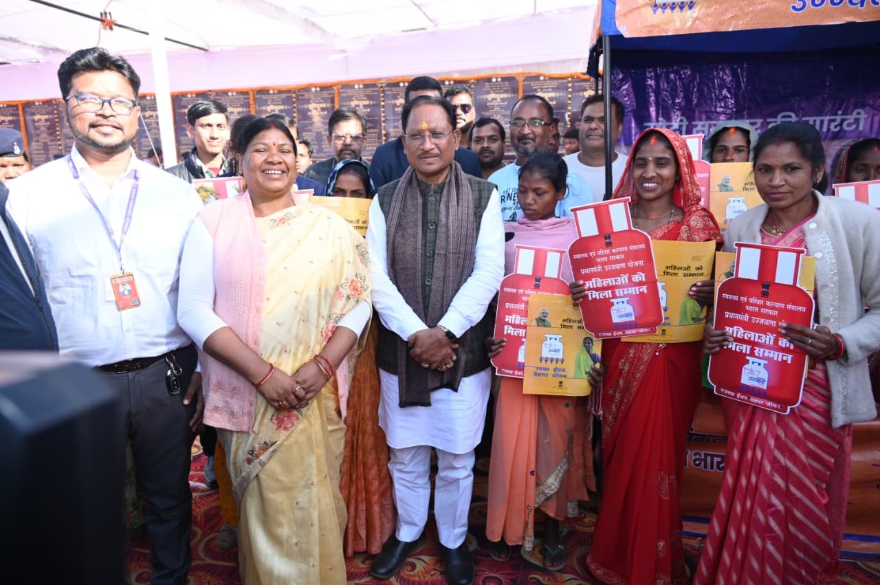 प्रधानमंत्री उज्ज्वला योजना से महिलाओं को धुएँ से मुक्ति, जीवन हुआ आसान