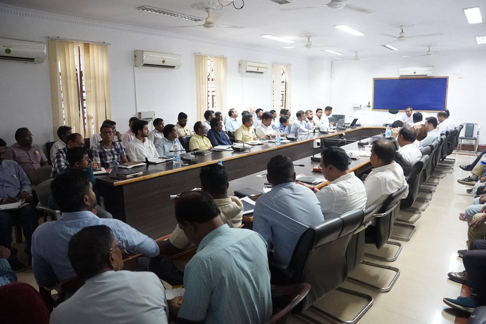 जनगणना 2027ः ऑनलाइन तरीके से स्व-गणना 30 अप्रैल तक अपर कलेक्टर ने ज्ञानभारतम् मिशन  तहत पांडुलिपियों के संरक्षण और डिजिटलीकरण के संबंध में दी जानकारी