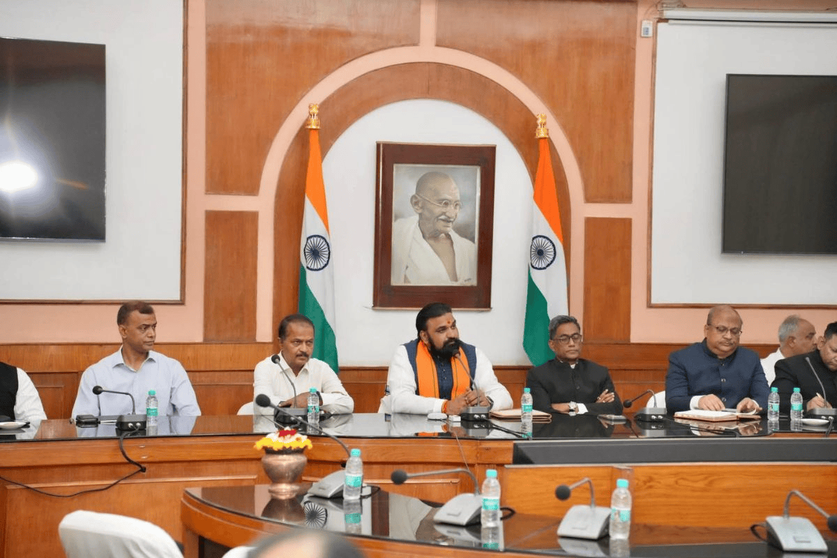 ईरान का ट्रंप को करारा जवाब; कहा- घेराबंदी खत्म करो, दबाव में नहीं झुकेंगे