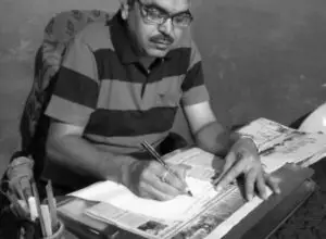 वरिष्ठ पत्रकार चंद्रशेखर शर्मा की बात बेबाक ..ख़बर छुपाई जाती है, अफ़वाह उड़ाई जाती है, यह वो जमाना है जहाँ, कहानी कुछ और होती है, सुनाई कुछ और जाती है ।