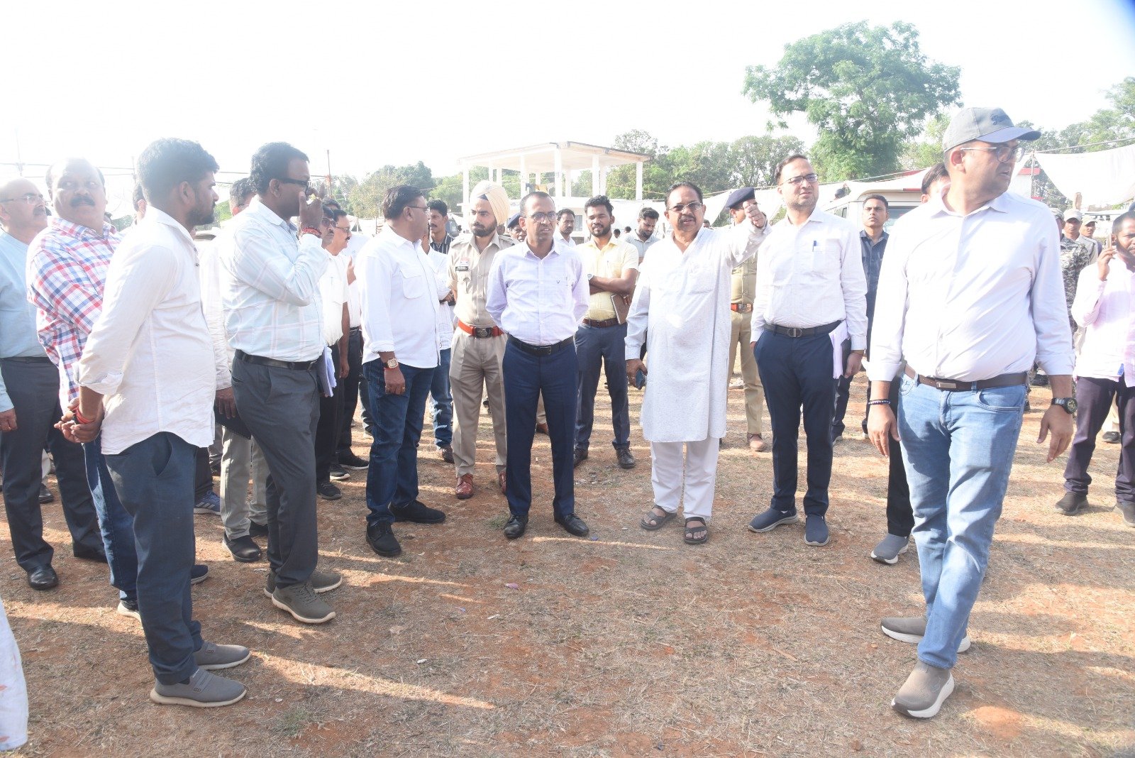 मुख्यमंत्री  विष्णु देव साय 9 अप्रैल को लुण्ड्रा में आयोजित किसान सम्मेलन में होंगे शामिल लुण्ड्रा विधायक  प्रबोध मिंज ने कार्यक्रम स्थल में तैयारियों का लिया जायजा