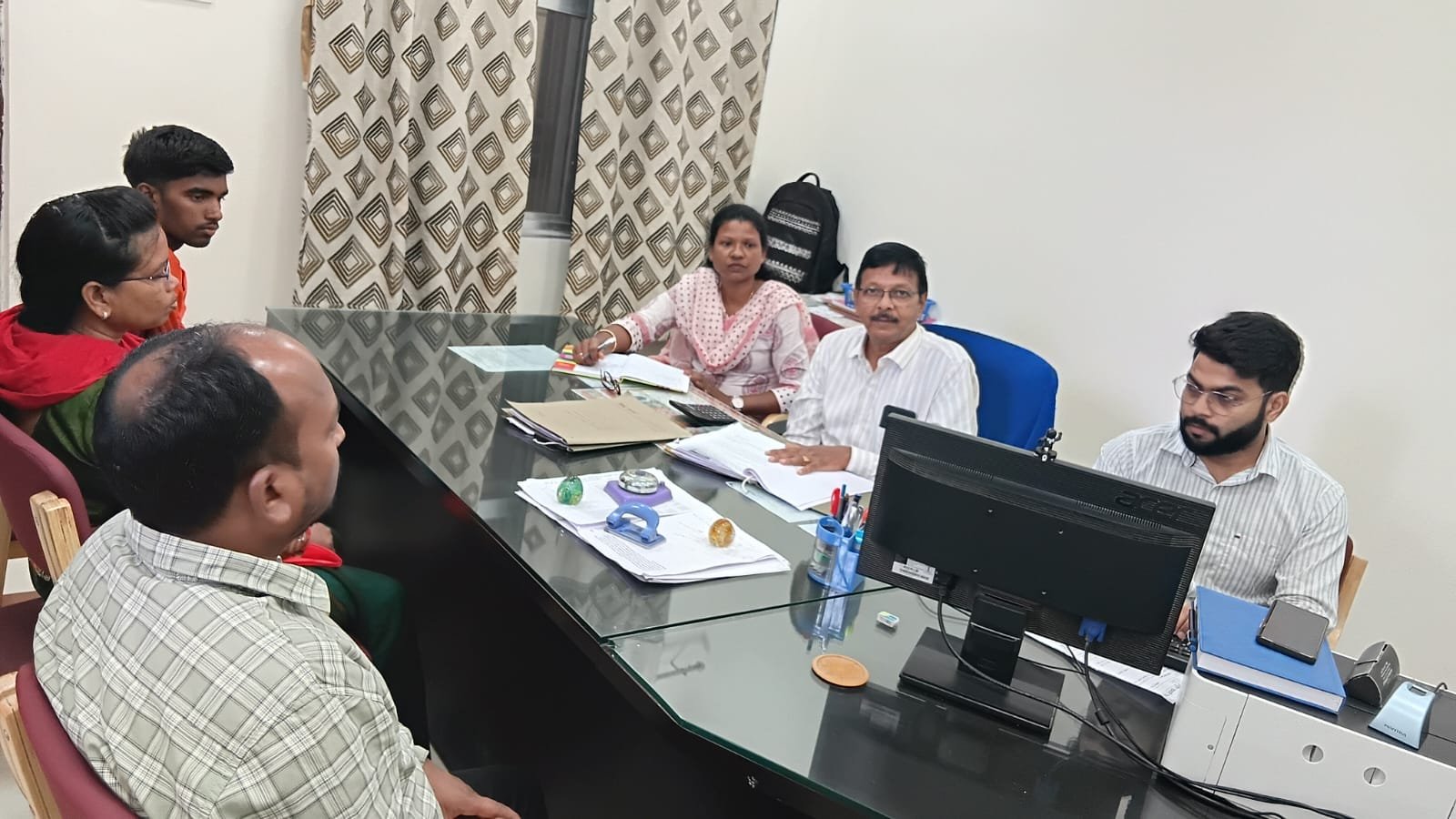 विद्युत उपभोक्ता शिकायत निवारण फोरम ने सुलझाए लंबित प्रकरण, उपभोक्ताओं को मिली बड़ी राहत मुख्यमंत्री बिजली बिल भुगतान समाधान योजना के तहत जगरनाथ राम को मिली 55 हजार से अधिक की छूट एक वर्ष से लंबित अमानत राशि का हुआ भुगतान, फोरम ने देरी पर अधिकारियों को दी हिदायत