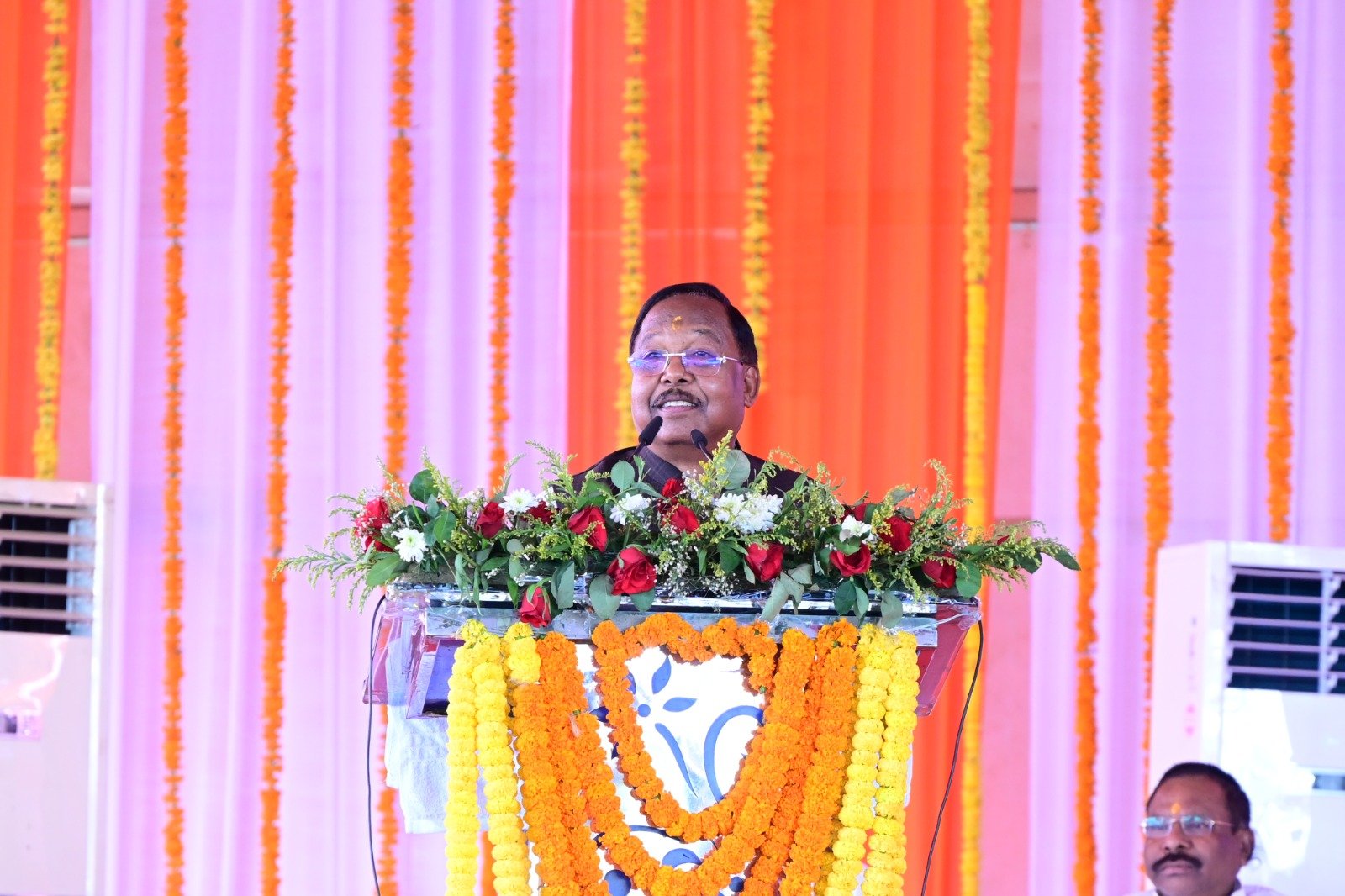 पानी जिंदगानी-धान के अलावा दलहन-तिलहन व सब्जी की करें खेती- कृषि मंत्री  रामविचार नेताम आधुनिक खेती के लिए लुंड्रा की नई पहचान-  प्रबोध मिंज