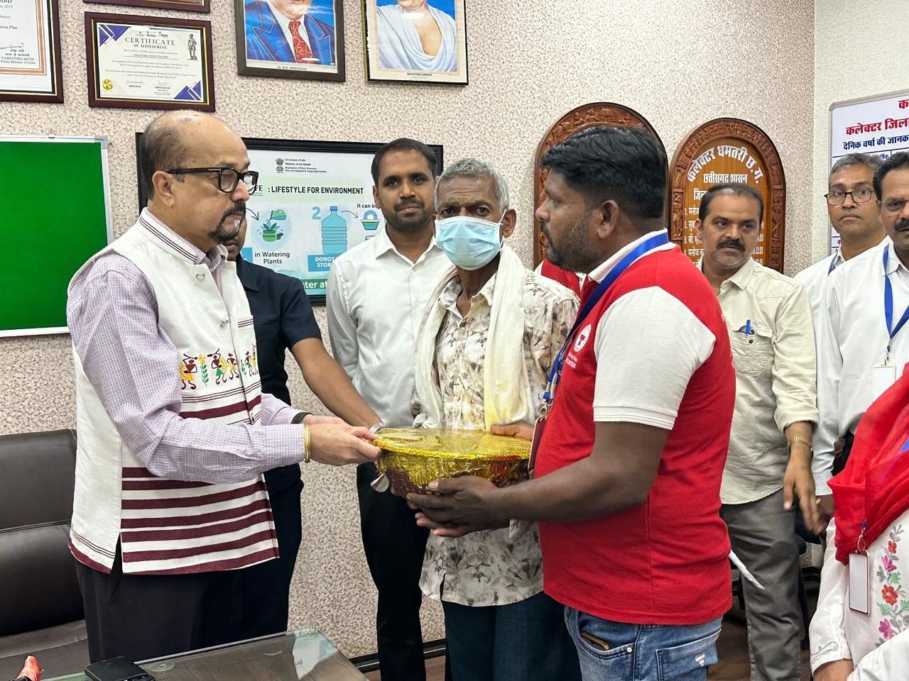 रेडक्रॉस गतिविधियों के विस्तार को लेकर राज्यपाल से सौजन्य भेंट, जनसेवा को और प्रभावी बनाने पर जोर
