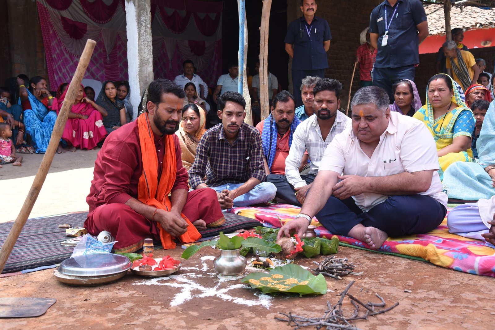 मंत्री राजेश अग्रवाल ने किया शिव मंदिर जीर्णोद्धार और संत कबीर मंदिर निर्माण का भूमिपूजन
