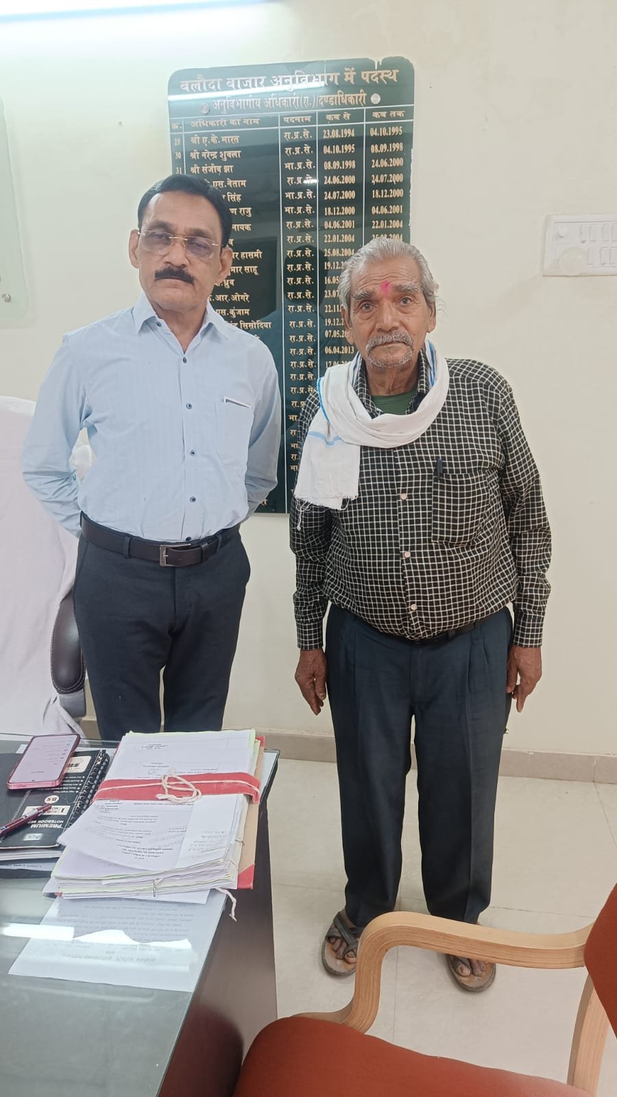 बलौदाबाजार जिला प्रशासन ने मोहितराम वर्मा क़ी समस्या का लिया संज्ञान,जल्द समाधान का दिलाया भरोसा