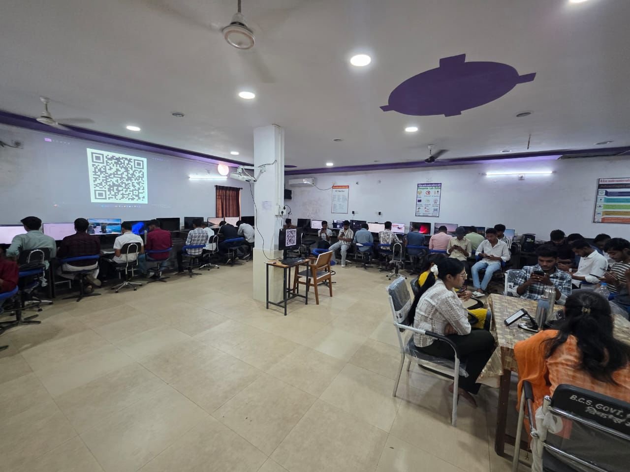 धमतरी में AI क्रांति*  AI और अत्याधुनिक कौशल से सुसज्जित होंगे युवा  जिला प्रशासन की पहल से खुलेगा अत्याधुनिक तकनीक और स्वरोजगार का मार्ग