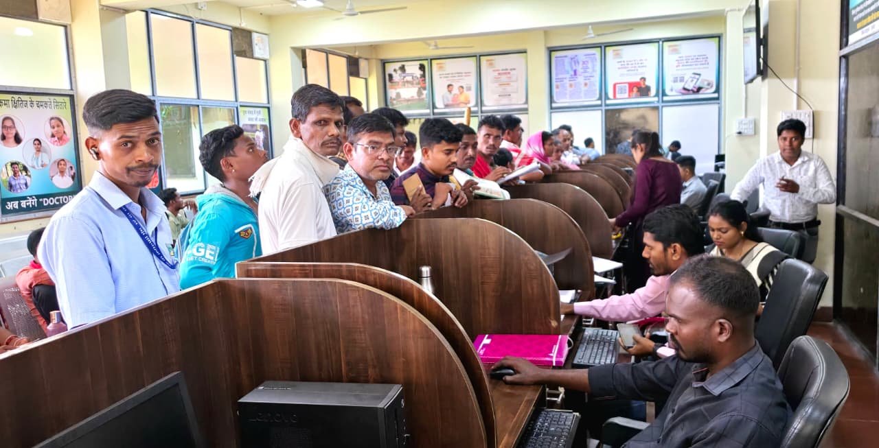 दफ्तरों की भागदौड़ पर लगा ब्रेक, सिंगल विंडो ने कम की दूरी