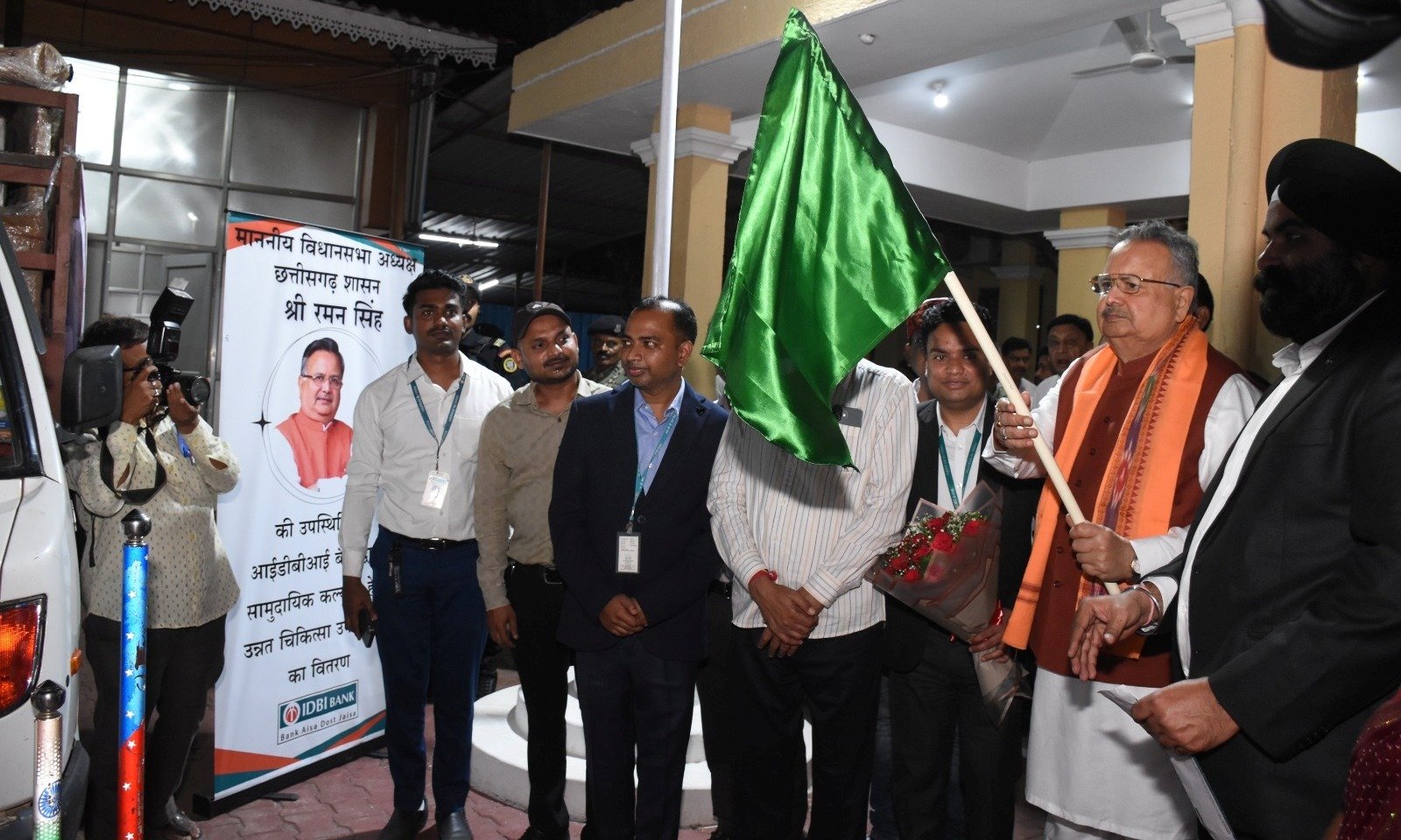 विधानसभा अध्यक्ष ने सीएसआर मद अंतर्गत लगभग 8 लाख रूपए की लागत से शासकीय मेडिकल कॉलेज पेण्ड्री को उन्नत चिकित्सा उपकरण किया प्रदान