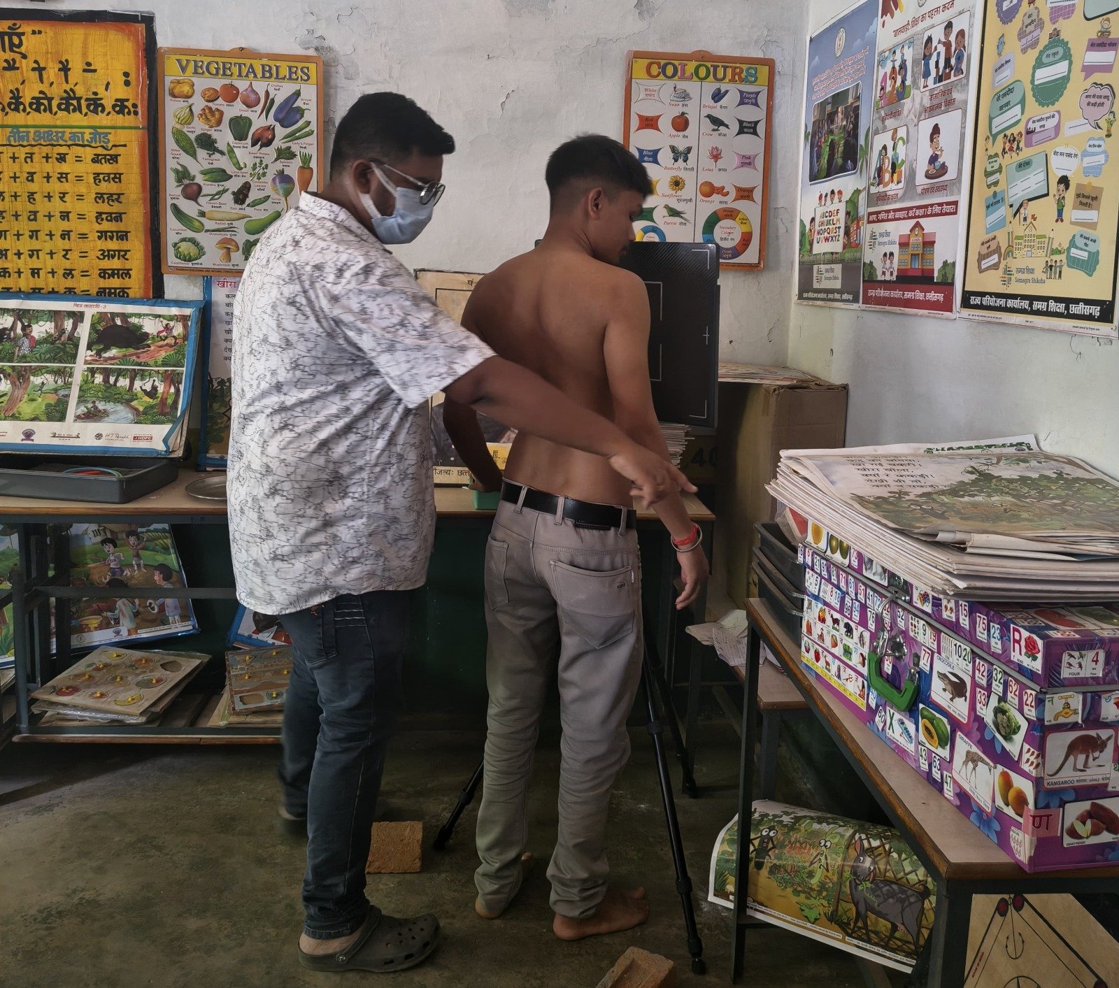 बालोद में गांव-गांव पहुंच रही पोर्टेबल हैंडहेल्ड एक्स-रे मशीन