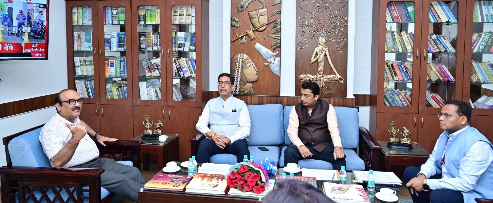 भारत सरकार के भूमि संसाधन सचिव ने छत्तीसगढ़ के मुख्य सचिव से की सौजन्य भेंट
