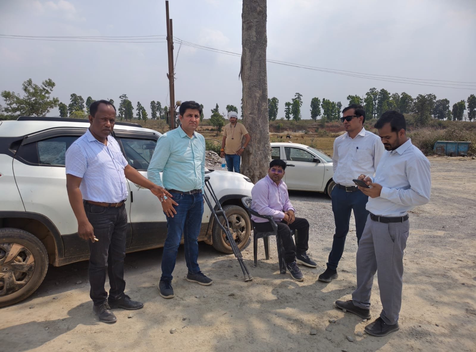 भिलाईखुर्द दुर्घटना मामले की संयुक्त जांच दल ने की मौके पर जांच  क्रशर प्लांट किया गया सील  सुरक्षा मानकों की अनदेखी पर संबंधित संचालक के विरुद्ध होगी कड़ी कार्रवाई