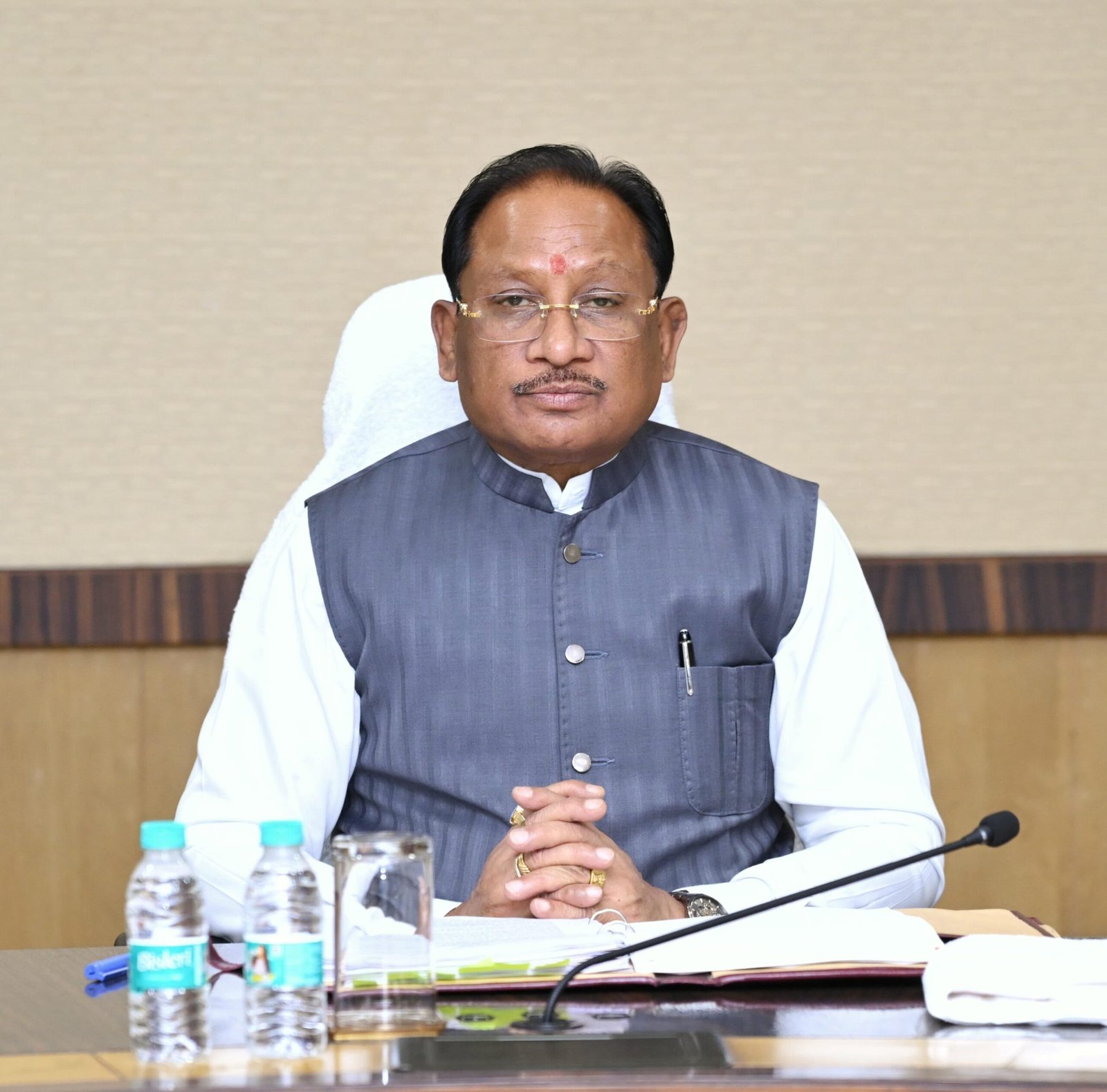 मुख्यमंत्री विष्णु देव साय की अध्यक्षता में आज यहां मंत्रालय महानदी भवन में आयोजित कैबिनेट की बैठक में महत्वपूर्ण निर्णय लिए गए