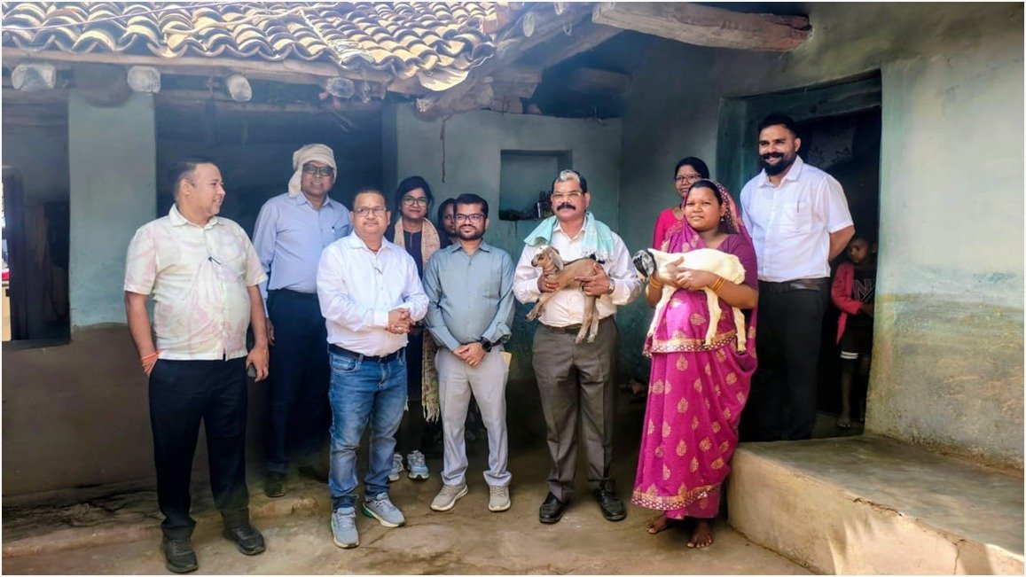 बिहान योजना से बदली किस्मत- बकरी पालन ने उदकुंवर भानु को बनाया लखपति दीदी