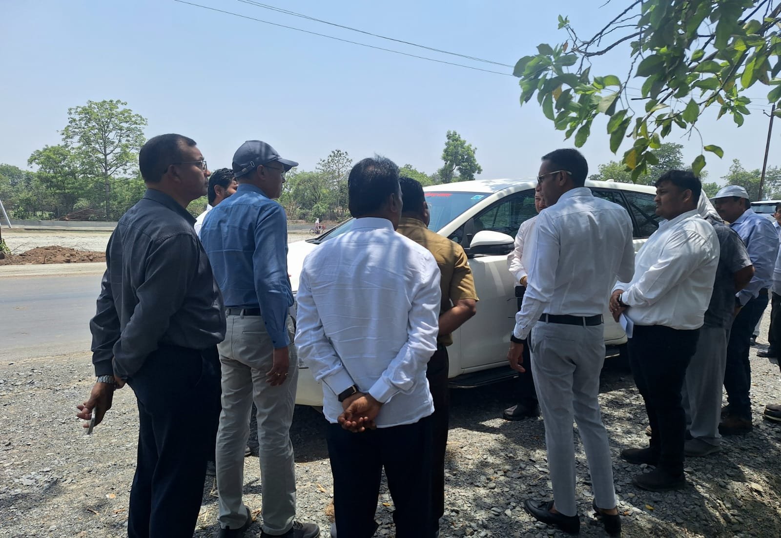 लोक निर्माण विभाग के सचिव ने सड़कों का काम देखा अधिकारियों की बैठक लेकर काम में तेजी लाने के दिए निर्देश, कहा गुणवत्ता और समय-सीमा में पूर्णता सर्वोच्च प्राथमिकता
