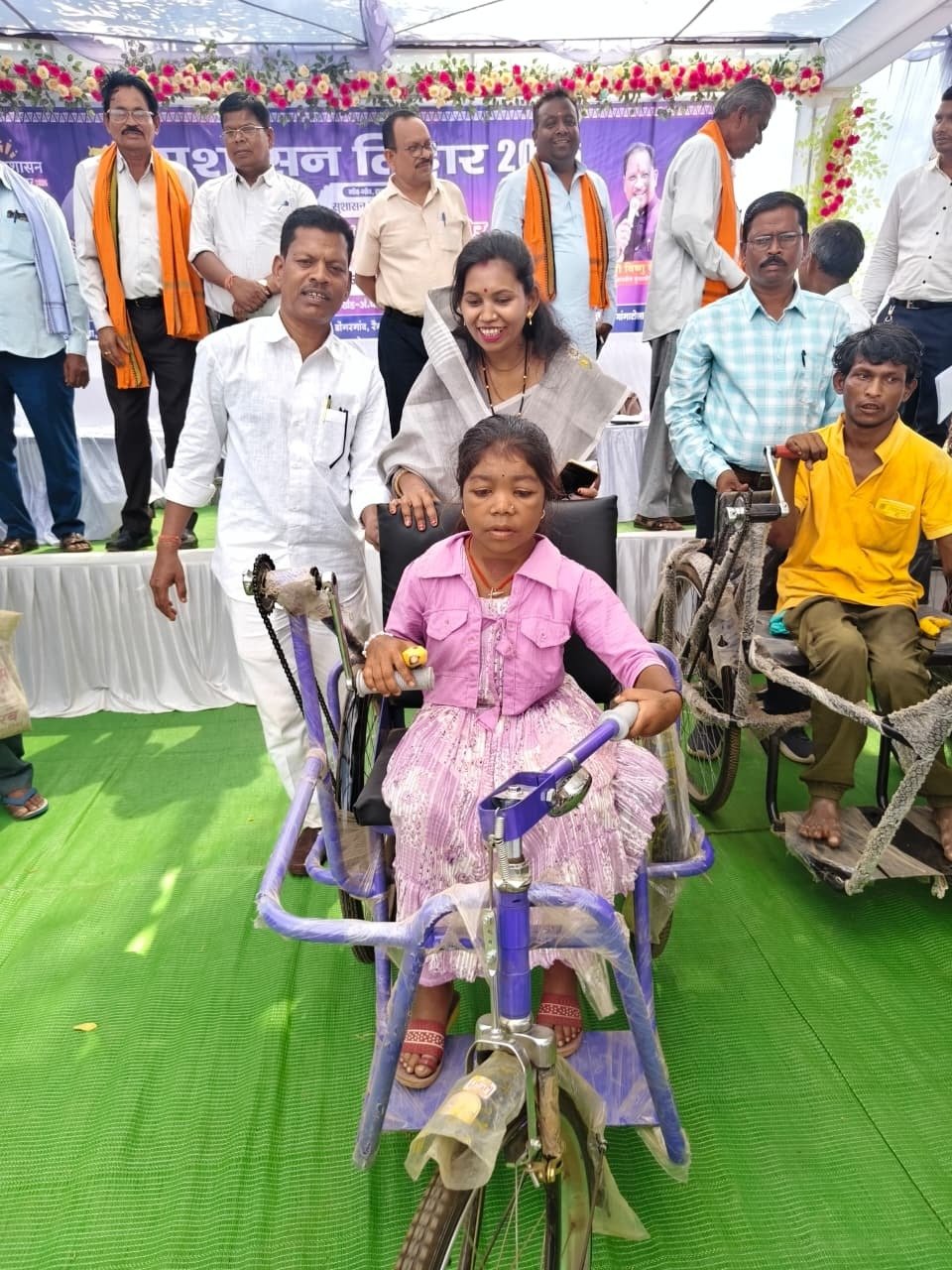सुशासन तिहार बना दिव्यांग खोमीन के आत्मनिर्भर जीवन की नई राह