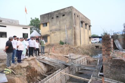मानसून से पहले राहत की तैयारीः मंत्री  राजेश अग्रवाल ने नाला निर्माण कार्य का किया निरीक्षण जलभराव की समस्या के स्थायी समाधान हेतु करोड़ों की स्वीकृति अधिकारियों को समयसीमा में कार्य पूर्ण करने के निर्देश