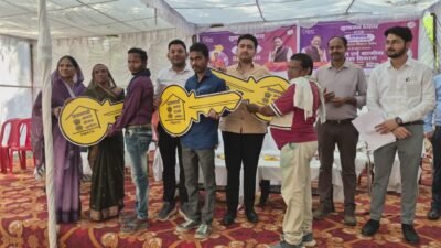 कस्तूरा जिला स्तरीय जनसमस्या निवारण शिविर संपन्न तिलक राम, होली राम, पालेश्वर सिंह को मिला घर की चाबी अमिया,बिनिता,मंगला, सुनिता को मिला राशनकार्ड