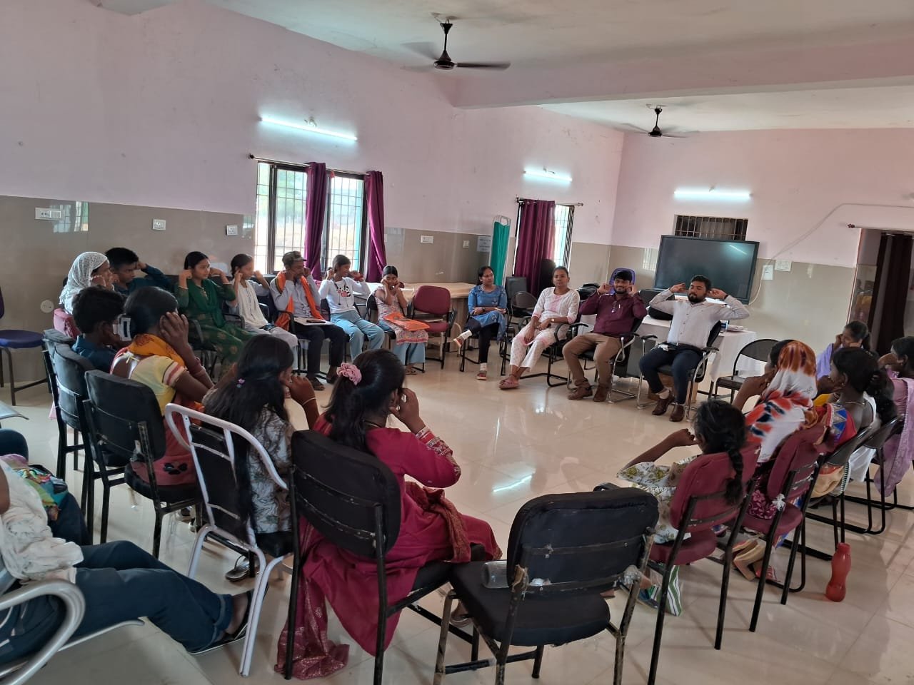 सामुदायिक स्वास्थ्य केंद्र दुलदुला में सिकल सेल संबंध में लोगों को दी गई जानकारी