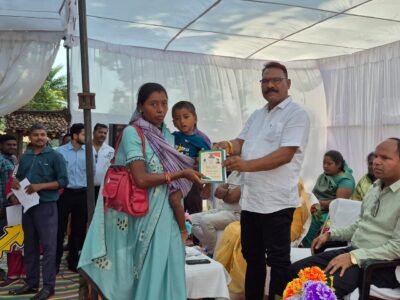 सुशासन शिविर में अनामिका, लीलावती,सेली गीता को मिला राशन कार्ड प्रशासन गांव तक पहुंचकर लोगों की सुन रही समस्या