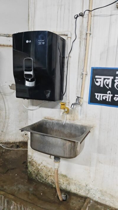 सीएचसी कुनकुरी में आरओ वाटर प्यूरीफायर स्थापित मरीजों को मिल रही पर्याप्त पेयजल सुविधा